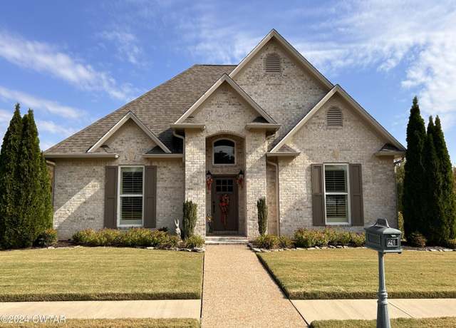 Property at 26 Hampton Pl, Dyersburg, TN 38024, 3 beds, 2.5 baths