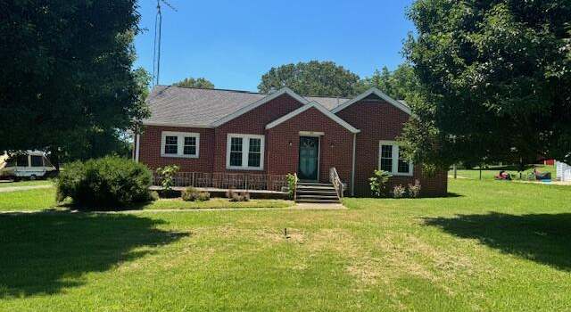 Photo of 738 N Main St, Dyer, TN 38330