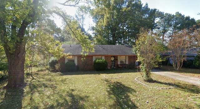 Photo of 88 Sweetbriar Cir, Jackson, TN 38301