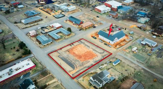 Photo of 101 S Church St, Dresden, TN 38225