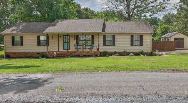 Photo of 207 Woodside Dr, Dresden, TN 38225