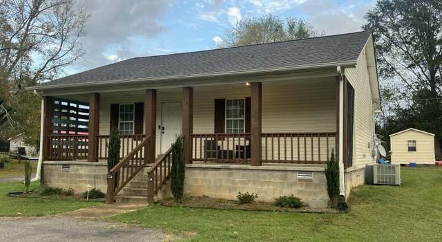 Photo of 654 Luray Ave, Henderson, TN 38340