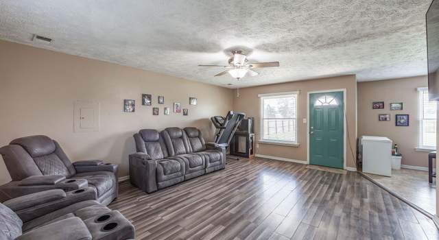 Photo of 68 Springtime Cv, Jackson, TN 38305