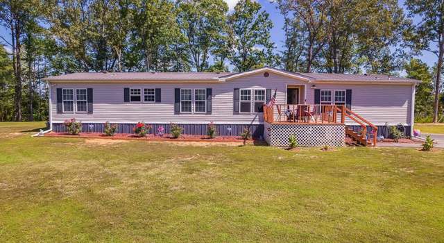 Photo of 3275 Rock Springs Rd, Wildersville, TN 38388