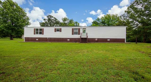 Photo of 955 Leo Weaver Rd, Finger, TN 38334