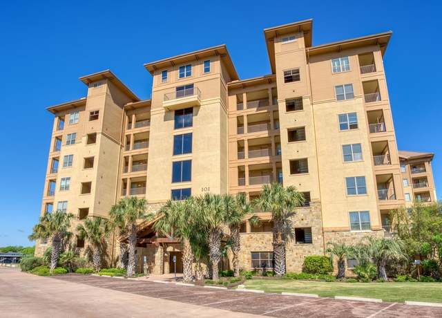Property at 101 West Bank #33, Horseshoe Bay, TX 78657, 3 beds, 2 baths