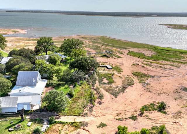 Property at 352 Lakecrest Dr, Bluffton, TX 78607, 3 beds, 2.5 baths