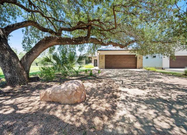 Property at 2508 Diagonal Dr, Horseshoe Bay, TX 78657, 4 beds, 4 baths