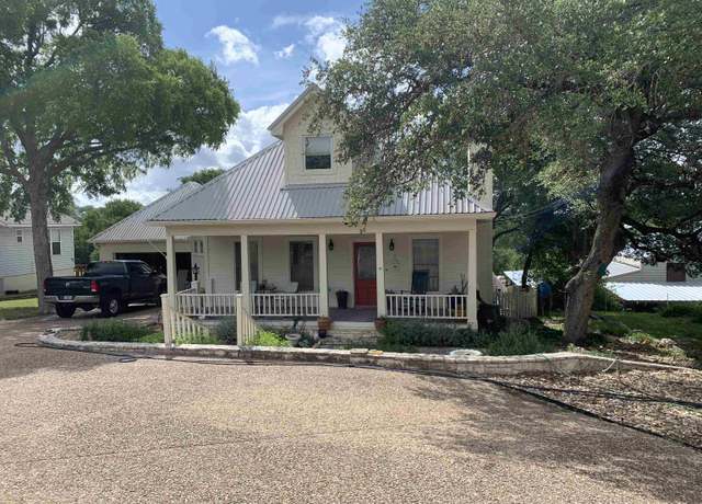 Property at 407 Crestview Dr, Marble Falls, TX 78654, 3 beds, 2 baths