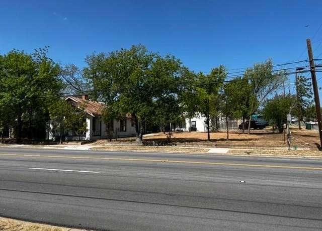 Property at 1109 Ford St, Llano, TX 78643, 2 beds, 2 baths