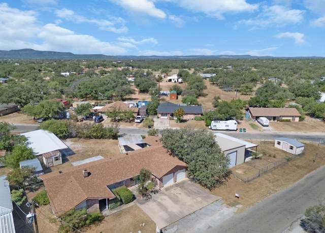 Property at 2025 Forest Trl, Kingsland, TX 78639, 3 beds, 3 baths