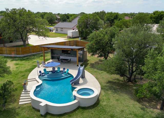 Property at 214 Stonehenge Way, Marble Falls, TX 78654, 4 beds, 3 baths