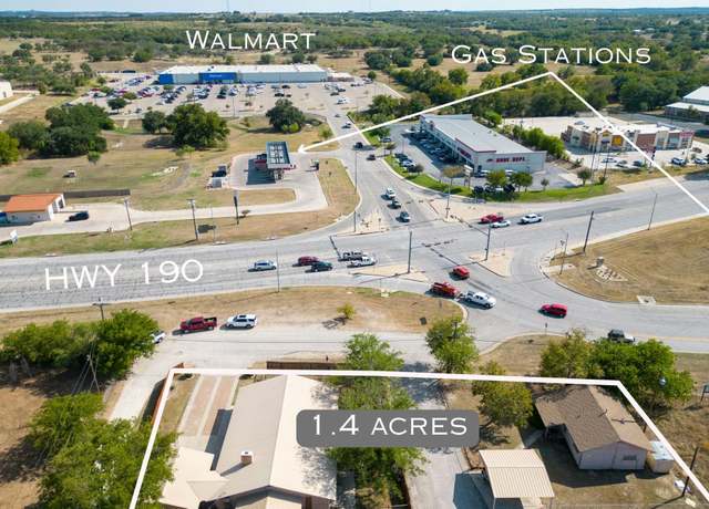 Property at 1707 E 4th St, Lampasas, TX 76550, 13 beds, 7 baths