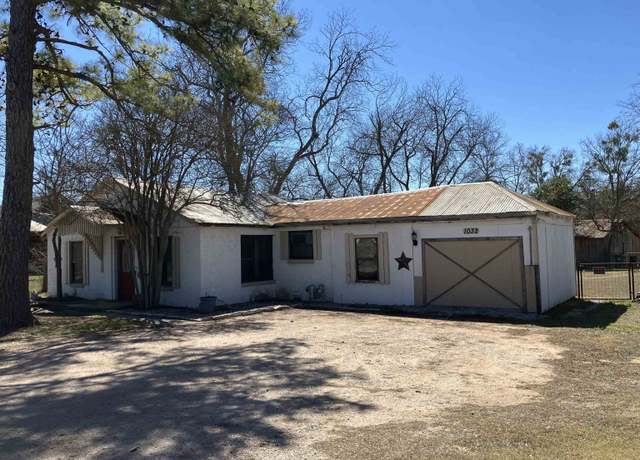 Property at 1032 & 1026 County Road 340, Burnet, TX 78611, 3 beds, 1 bath