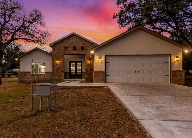Property at 427 E Castleshoals Dr, Granite Shoals, TX 78654, 3 beds, 2 baths
