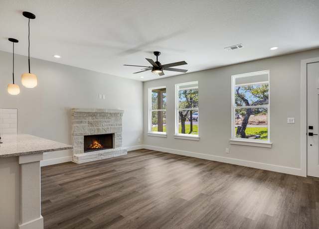 Property at 304 Castlehigh Dr, Granite Shoals, TX 78654, 3 beds, 2 baths