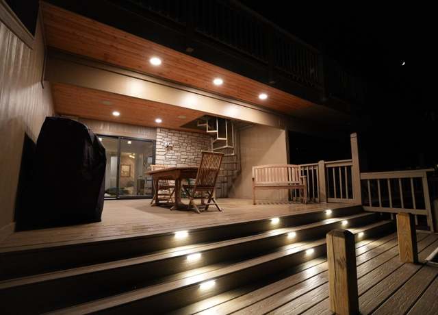 Property at 102 Island Dr, Horseshoe Bay, TX 78657, 3 beds, 3 baths