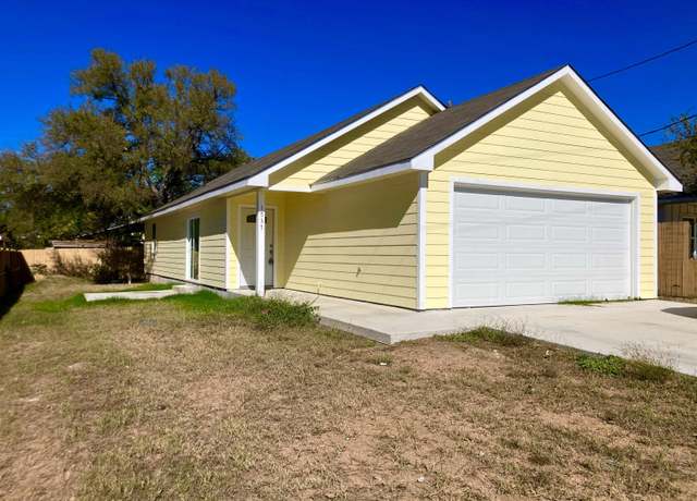 Property at 1537 Geronimo Trl, Kingsland, TX 78639, 2 beds, 2 baths
