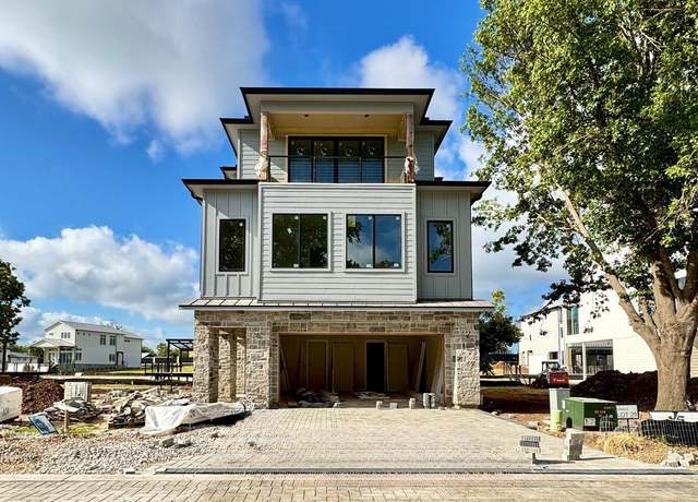 Property at 516 Lake St, Kingsland, TX 78639, 5 beds, 5.5 baths