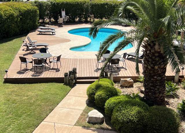 Property at 605 Port , Unit 2, Horseshoe Bay, TX 78657, 2 beds, 2 baths