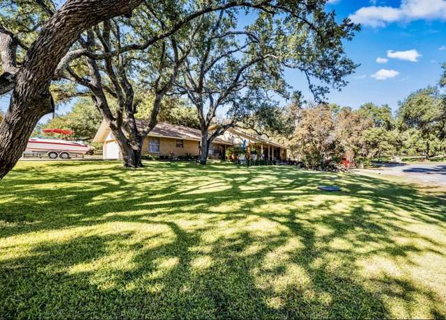Property at 208 Elm Lodge Dr, Kingsland, TX 78639, 4 beds, 3 baths