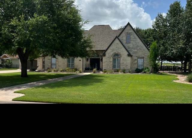 Property at 408 Legends Pkwy, Kingsland, TX 78639, 4 beds, 3 baths