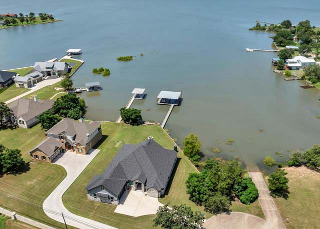 Property at 103 Water Ct, Buchanan Dam, TX 78609, 3 beds, 3 baths