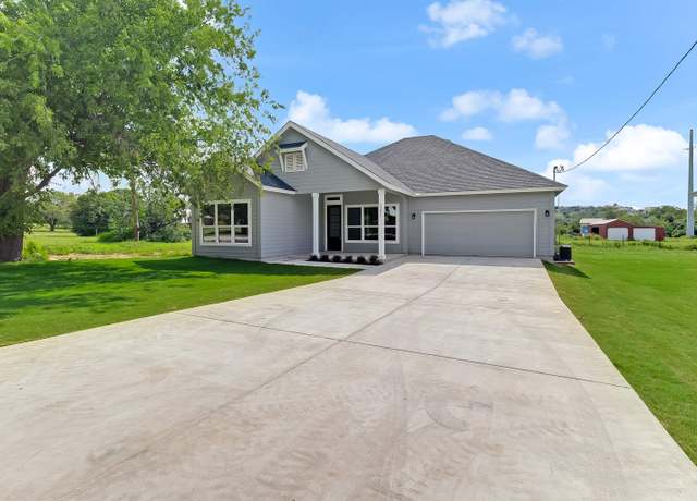 Property at 1251 Pecan Dr, Marble Falls, TX 78654, 3 beds, 2 baths