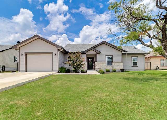 Property at 1147 Moose Trl, Kingsland, TX 78639, 4 beds, 2 baths