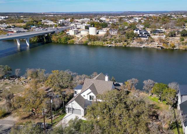 Property at 112 Los Escondidos St, Marble Falls, TX 78654, 5 beds, 5.5 baths