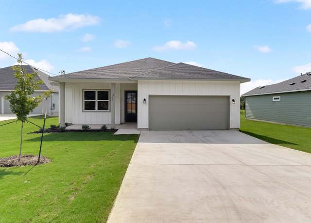 Property at 1255 Pecan Dr, Marble Falls, TX 78654, 3 beds, 2 baths