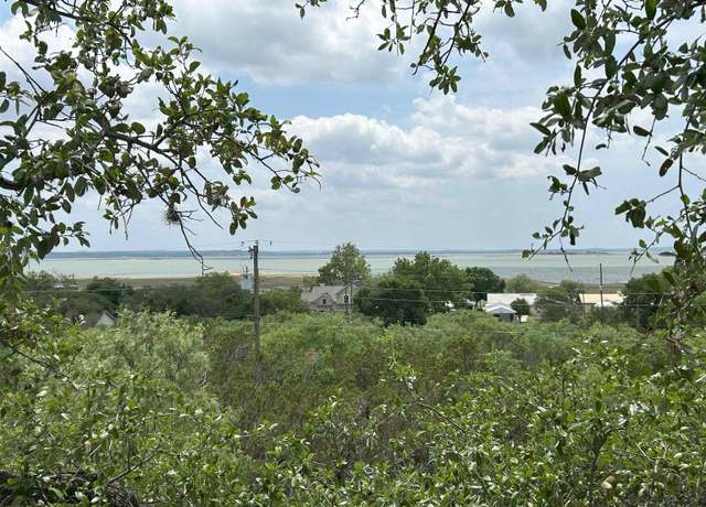 Property at 304 Monte Vis, Burnet, TX 78661, 3 beds, 2 baths
