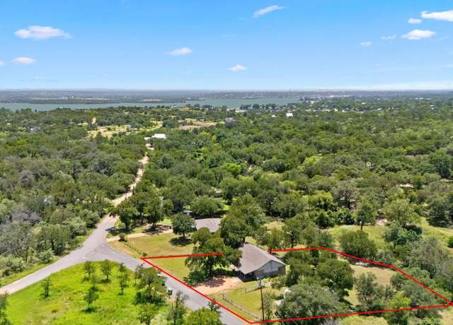 Property at 1905 Kingscircle Dr, Granite Shoals, TX 78654, 2 beds, 2 baths