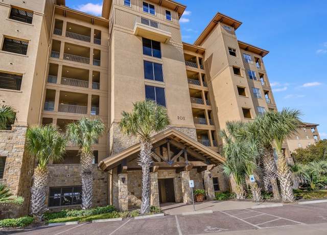 Property at 101 West Bank #52, Horseshoe Bay, TX 78657, 2 beds, 2 baths