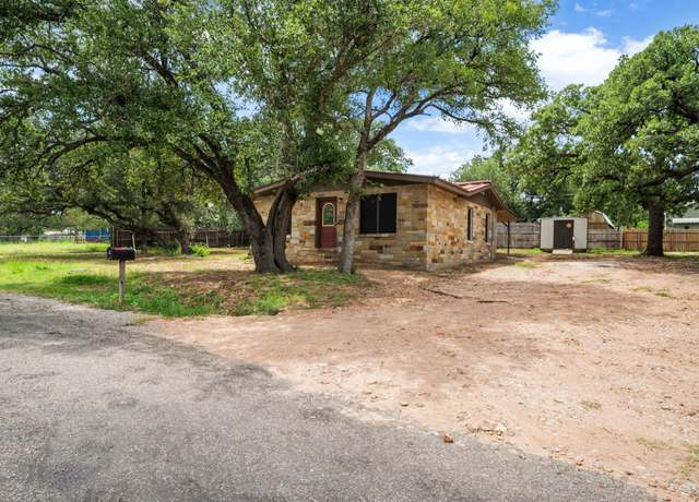 Property at 1540 Cree Trl, Kingsland, TX 78639, 3 beds, 2 baths