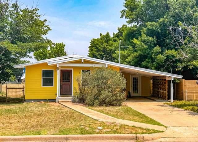 Property at 1007 E Wallace St, Llano, TX 78643, 3 beds, 2 baths