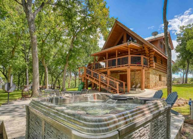 Property at 605 Log Country Cv, Burnet, TX 78611, 2 beds, 2 baths