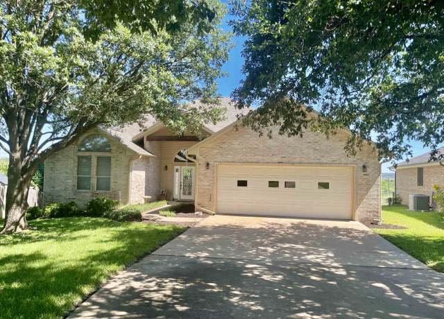 Property at 100 Turkey Run, Meadowlakes, TX 78654, 3 beds, 2.5 baths