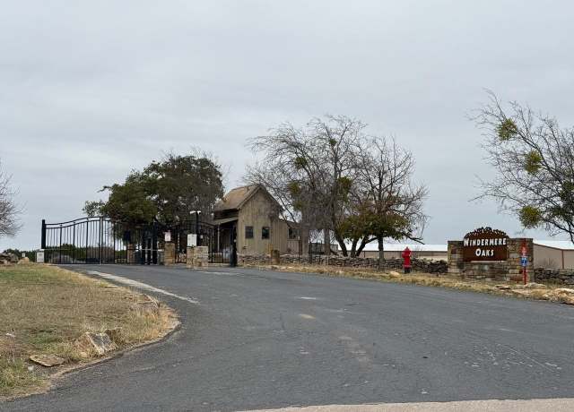 Property at 712 Coventry Rd, Spicewood, TX 78669