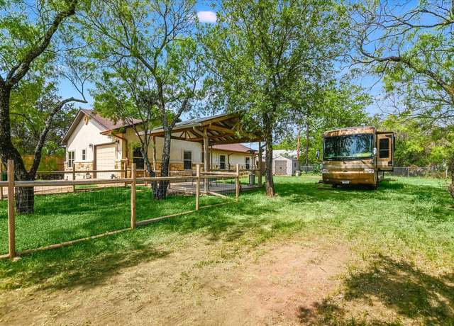 Property at 614 Maple Ln, Cottonwood Shores, TX 78657, 3 beds, 2 baths
