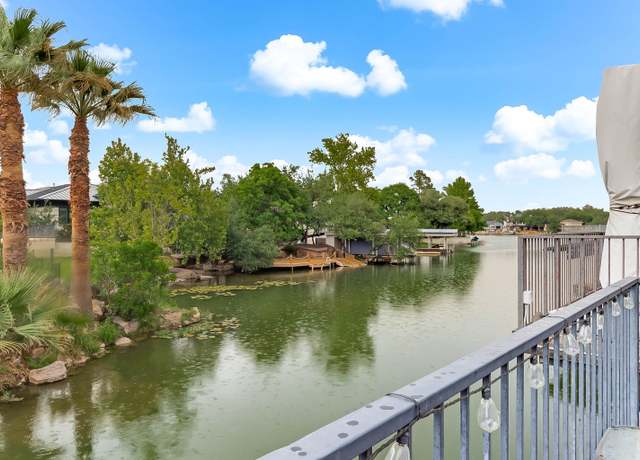 Property at 613 Hi Circle North #E Cir, Horseshoe Bay, TX 78657, 2 beds, 3 baths
