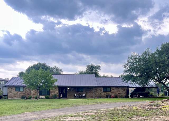 Property at 800 Texas Ave, Kingsland, TX 78639, 4 beds, 2 baths