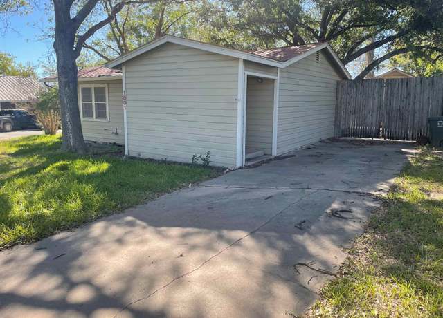 Property at 1801 W Commerce St, San Saba, TX 76877, 2 beds, 2 baths
