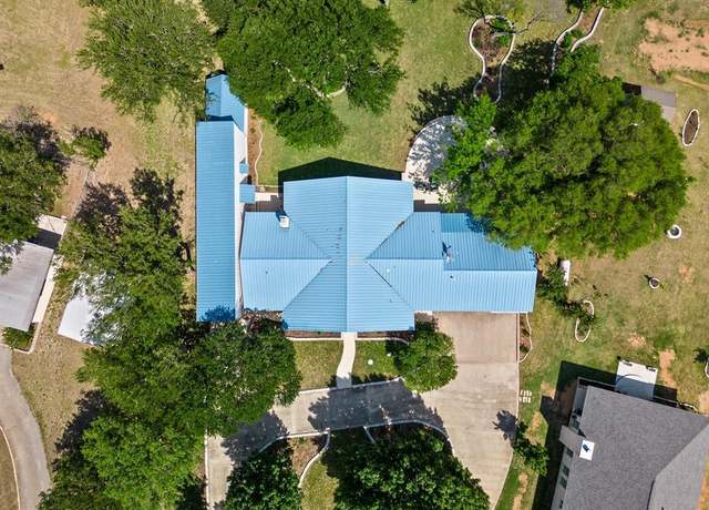 Property at 602 W Golden Beach Dr, Buchanan Dam, TX 78609, 3 beds, 2 baths