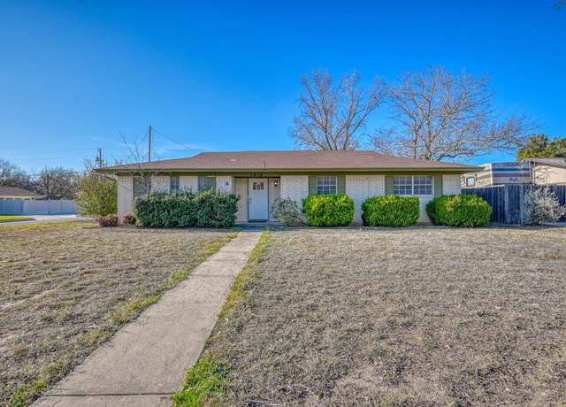Property at 1418 Ocotilla Dr, Marble Falls, TX 78654, 5 beds, 3.5 baths