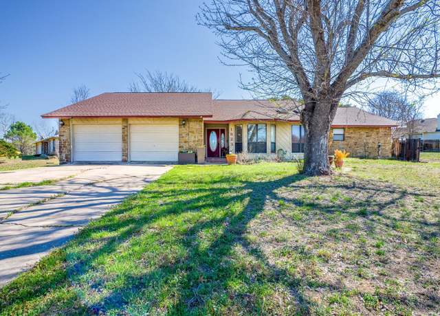 Property at 1823 Lacy Dr, Marble Falls, TX 78654, 3 beds, 2 baths