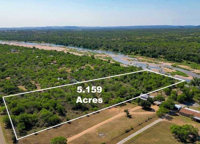 Property at 201A W Riverside Dr, Llano, TX 78643