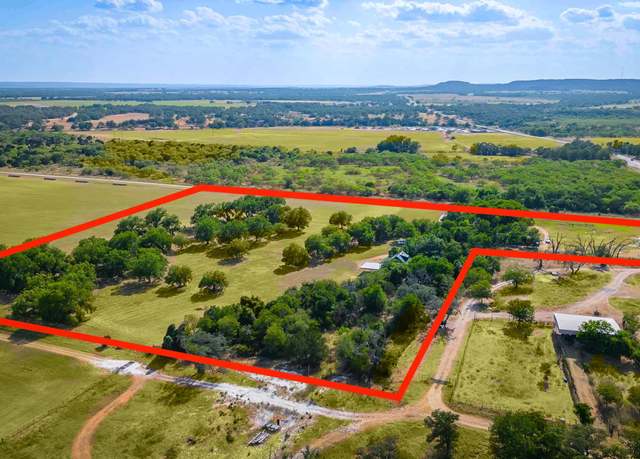 Property at 95 Loma Ln, Fredericksburg, TX 78624, 7 beds, 7 baths