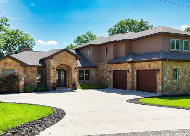 Property at 306 Bridgepoint Dr, Kingsland, TX 78639, 5 beds, 6 baths