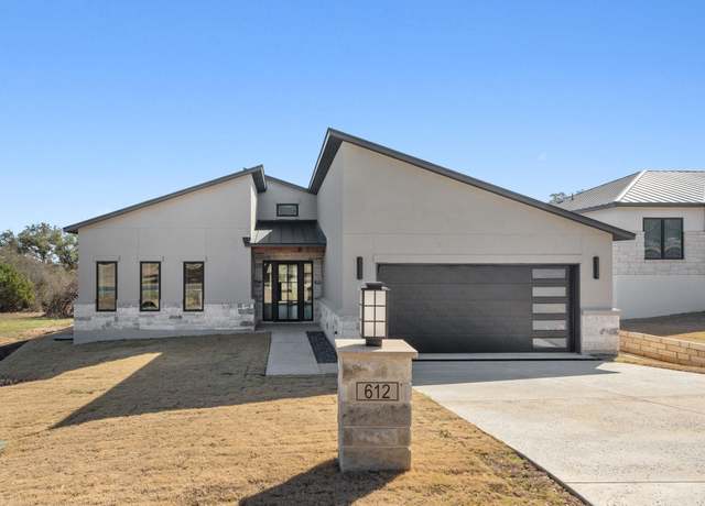 Property at 612 Broken Dr, Horseshoe Bay, TX 78657, 4 beds, 2.5 baths